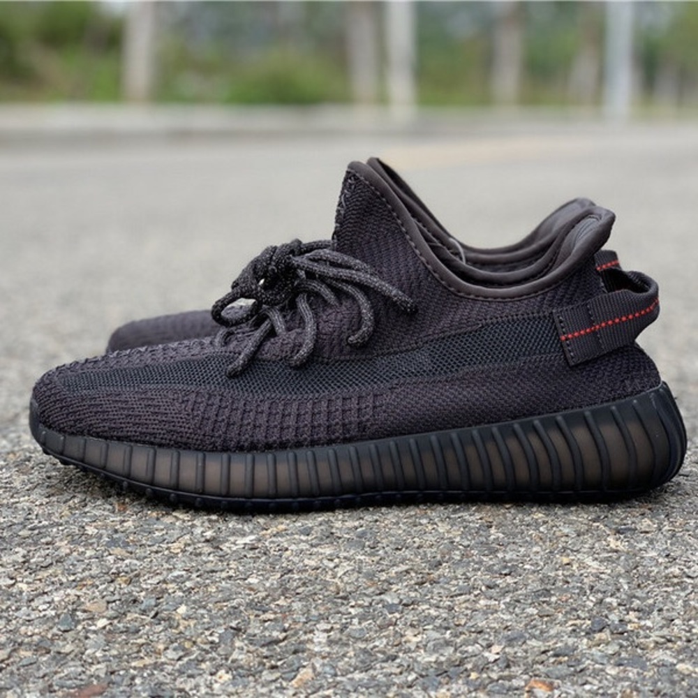 Yeezy 350 v2